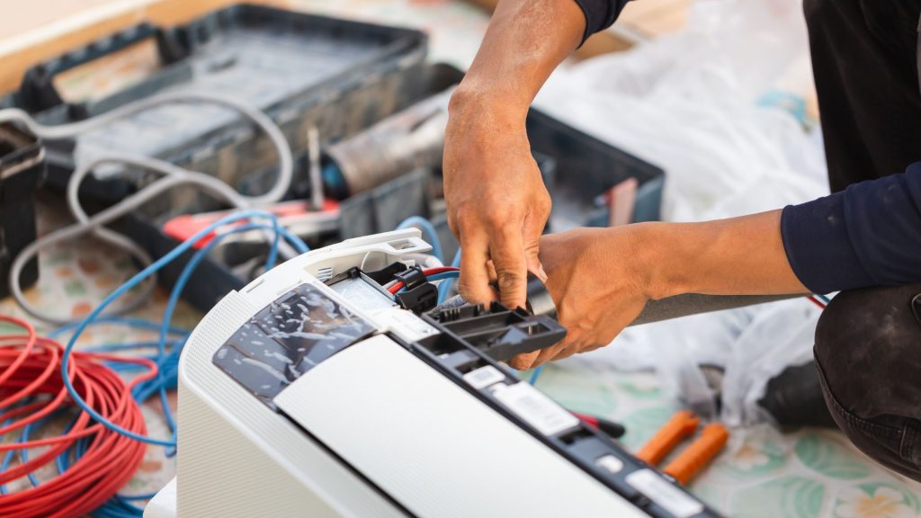Comfort and Savings: Why Proper HVAC Zoning Matters The Advantage of Smart HVAC Systems for Energy Efficiency and Comfort 3